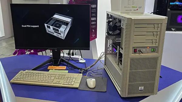 SilverStone представила ретро-корпус FLP02 с кнопкой Turbo и отсеком под DVD